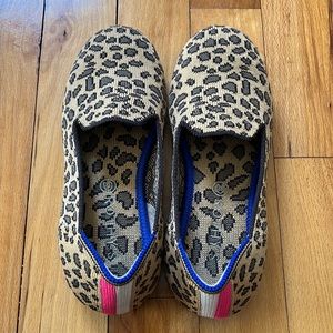 Rothy’s Girls 13 The Kids Loafer spotted / cheetah / leopard